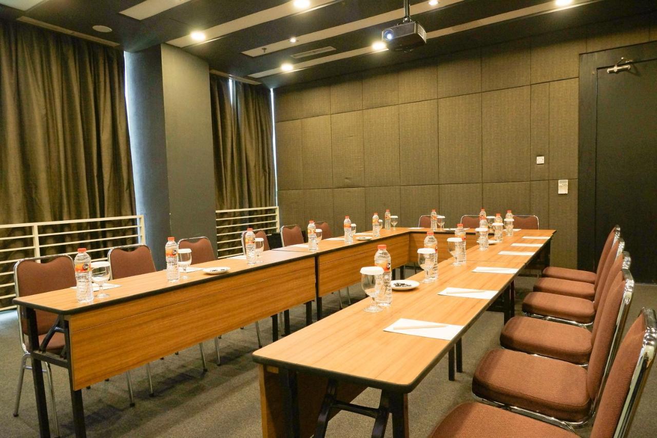Akmani Hotel Τζακάρτα Εξωτερικό φωτογραφία
